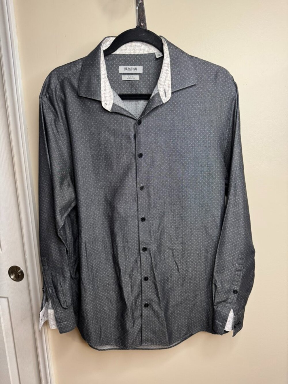 Kenneth Cole Reaction Men's Slim Fit Button-Up Shirt Dark Grey Size L
